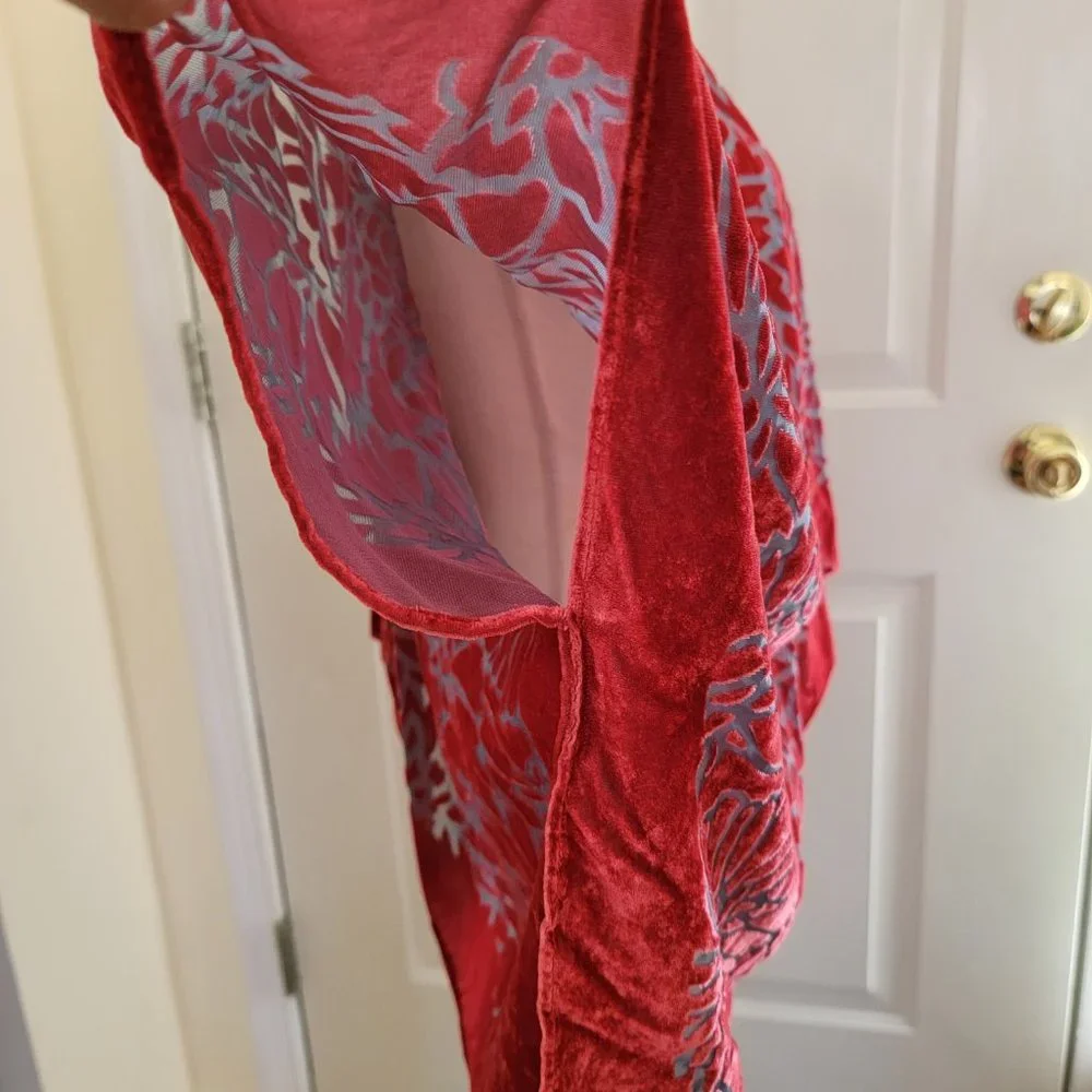 NWT Marc New York By Andrew Mark Red Velvet Burn Out Kimono Lightweight Shawl